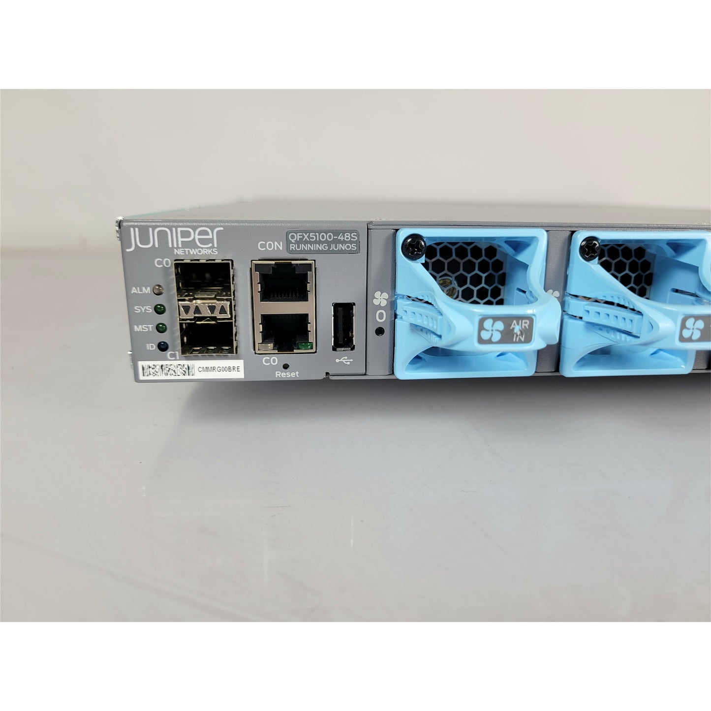 Juniper QFX5100-48S-3AFI, 48x SFP+/SFP ports, 6 QSFP+ (Used - Good)