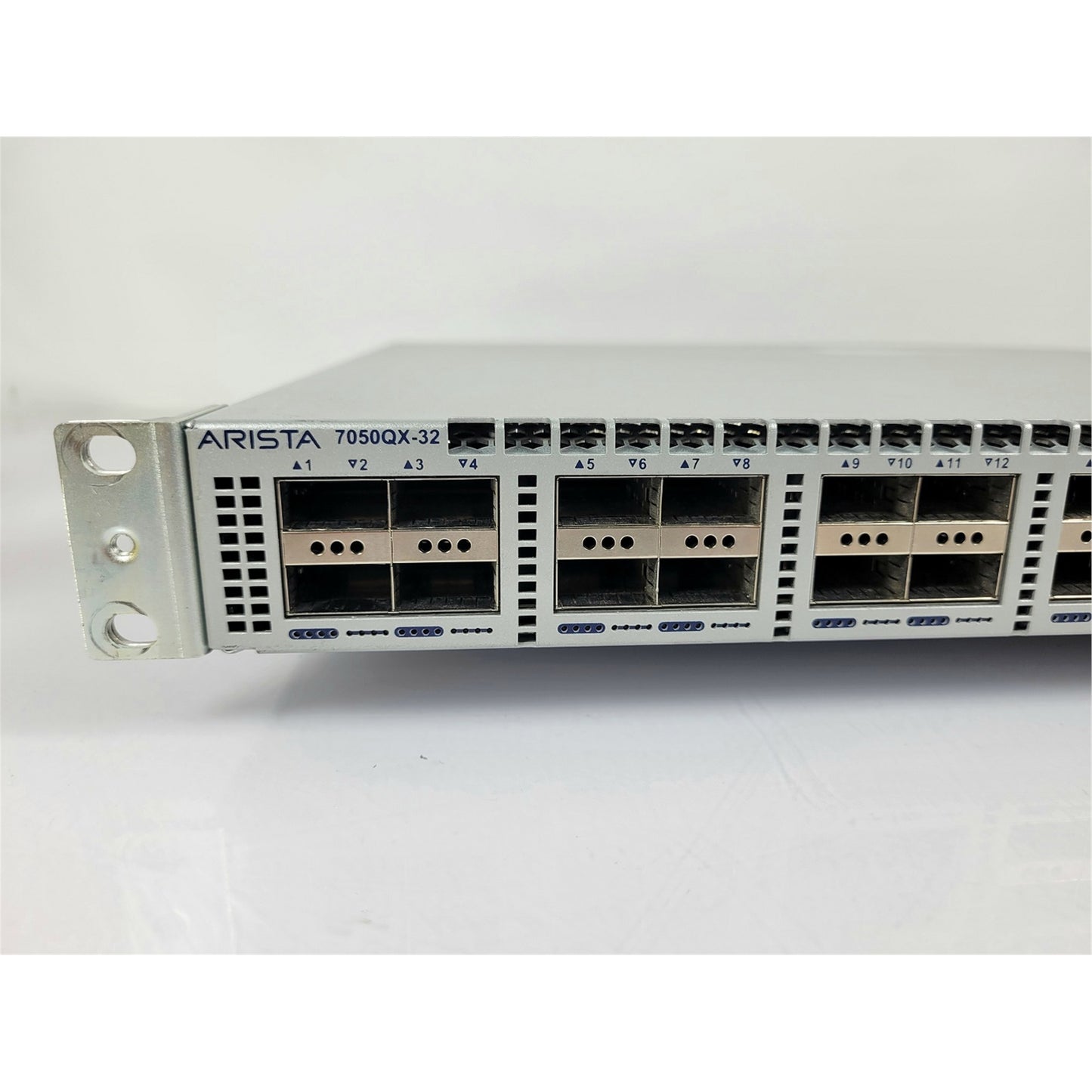 Arista DCS-7050QX-32, 32xQSFP+ & 4xSFP+ switch, chassis only (Used - Good)
