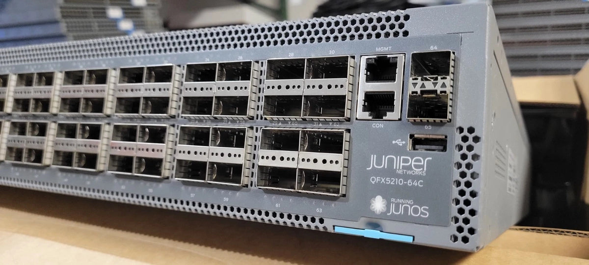 Juniper QFX5210-64C-DC-AFO, 64x QSFP+/QSFP28 ports switch (New Open Box)