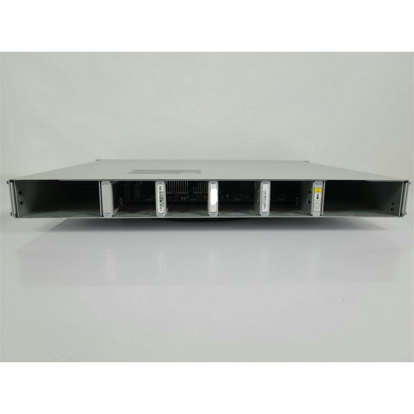 Arista DCS-7050T-36 32xRJ45(1/10GBASE-T) & 4xSFP+ chassis only. (Used - Good)